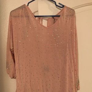 Buckle (bke) peach cross-back sparkly top